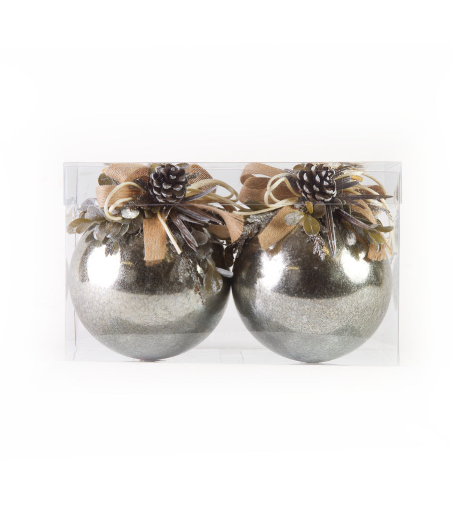Estuche con 2 Piezas de Esferas de Vidrio Plateadas Frosty Forest