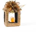 Estuche con 2 Piezas de Faroles Chicos de Encino c/Led Golden Woods