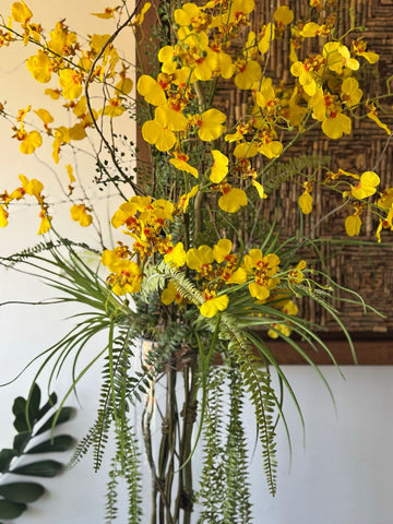 Orquideario con Oncidium Amarilla Artificial en Cilindro de Vidrio