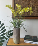 Orquideario con Vanda Orchid y Follajes Artificiales en Base Cantera