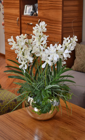Orquideario con Vanda Orchid y Follajes Artificial en Base de Vidrio Tipo Espejo