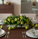 Centro de Mesa con Manzanas Hechas a Mano Pintadas al Óleo en Base Tipo Cantera
