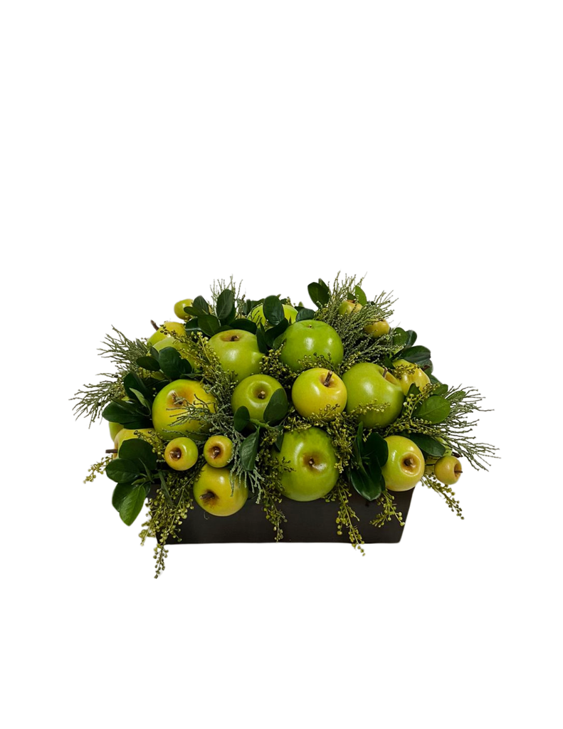 Centro de Mesa con Manzanas Hechas a Mano Pintadas al Óleo en Base Cuadrada de Madera