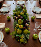 Centro de Mesa con Manzanas e Higos Hechos a Mano Pintados al Óleo en Base Rectangular