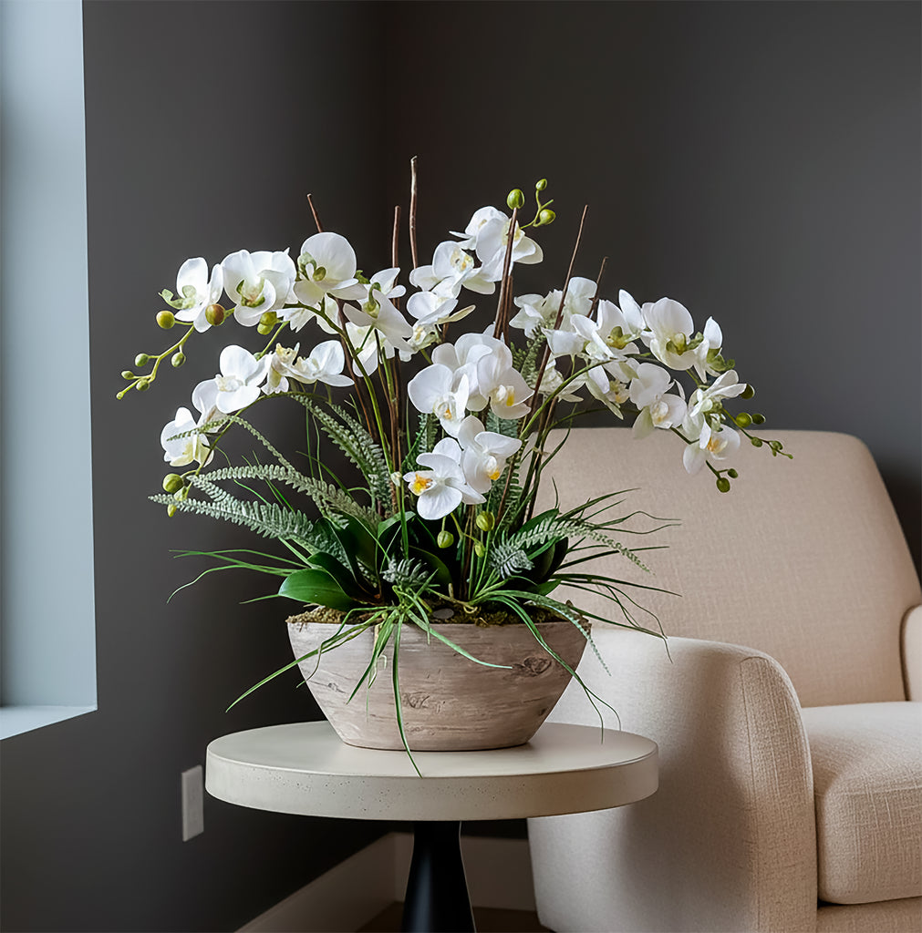 Orquideario con Phalaenopsis y Follajes Artificiales en Base Cantera - Martha Sophia