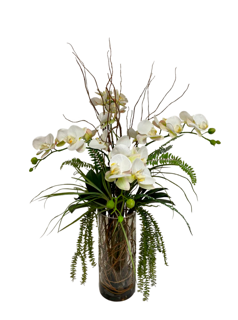 Orquideario con Phalaenopsis Blanca y Follajes Artificiales en Florero de Vidrio con Agua Acrílica